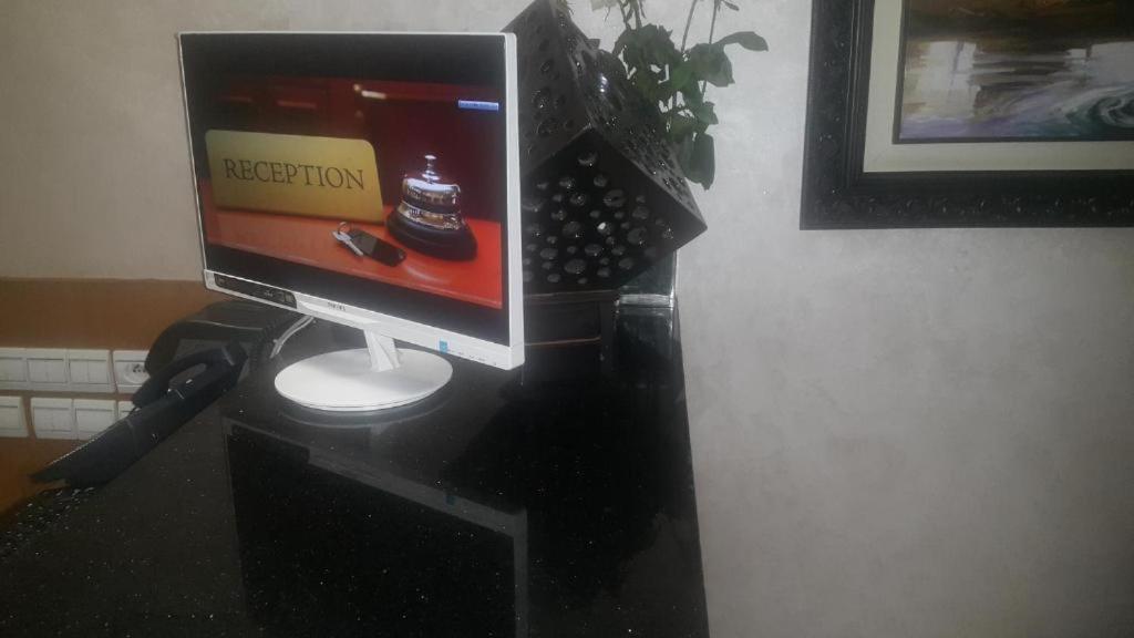 Hotel Al Amal 티즈니트 외부 사진