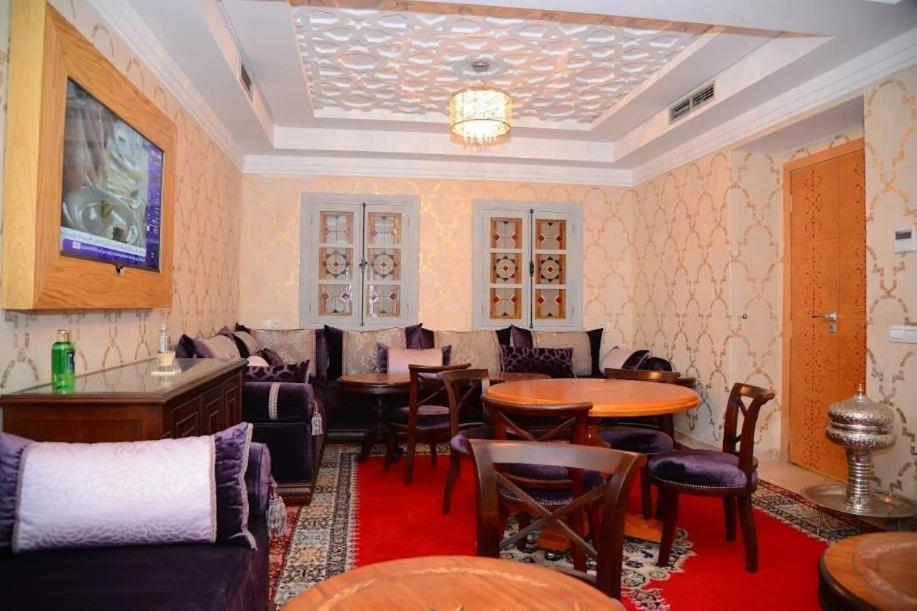 Hotel Al Amal 티즈니트 외부 사진