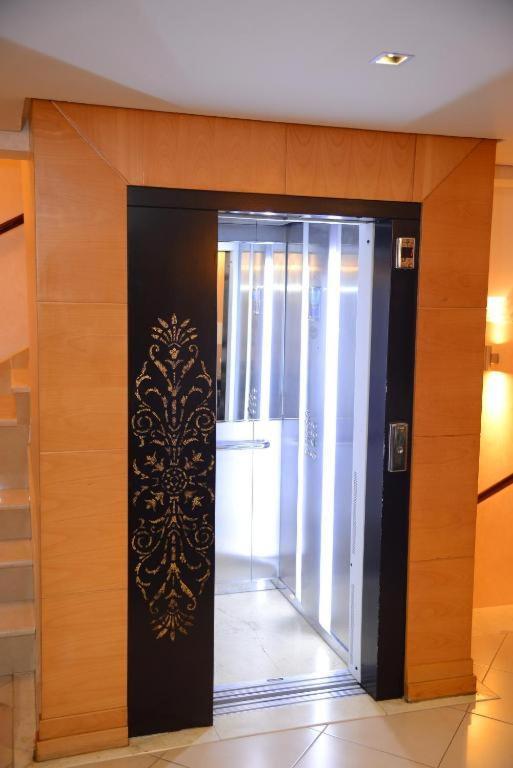 Hotel Al Amal 티즈니트 외부 사진