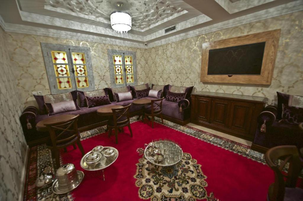 Hotel Al Amal 티즈니트 외부 사진